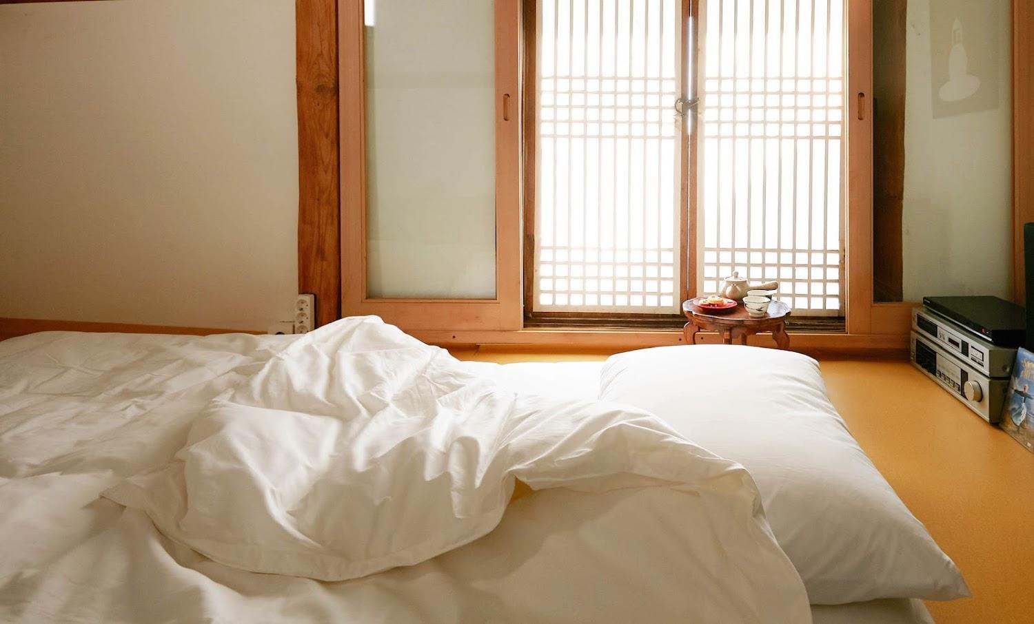 Cover Image for 필우재 뜰안
