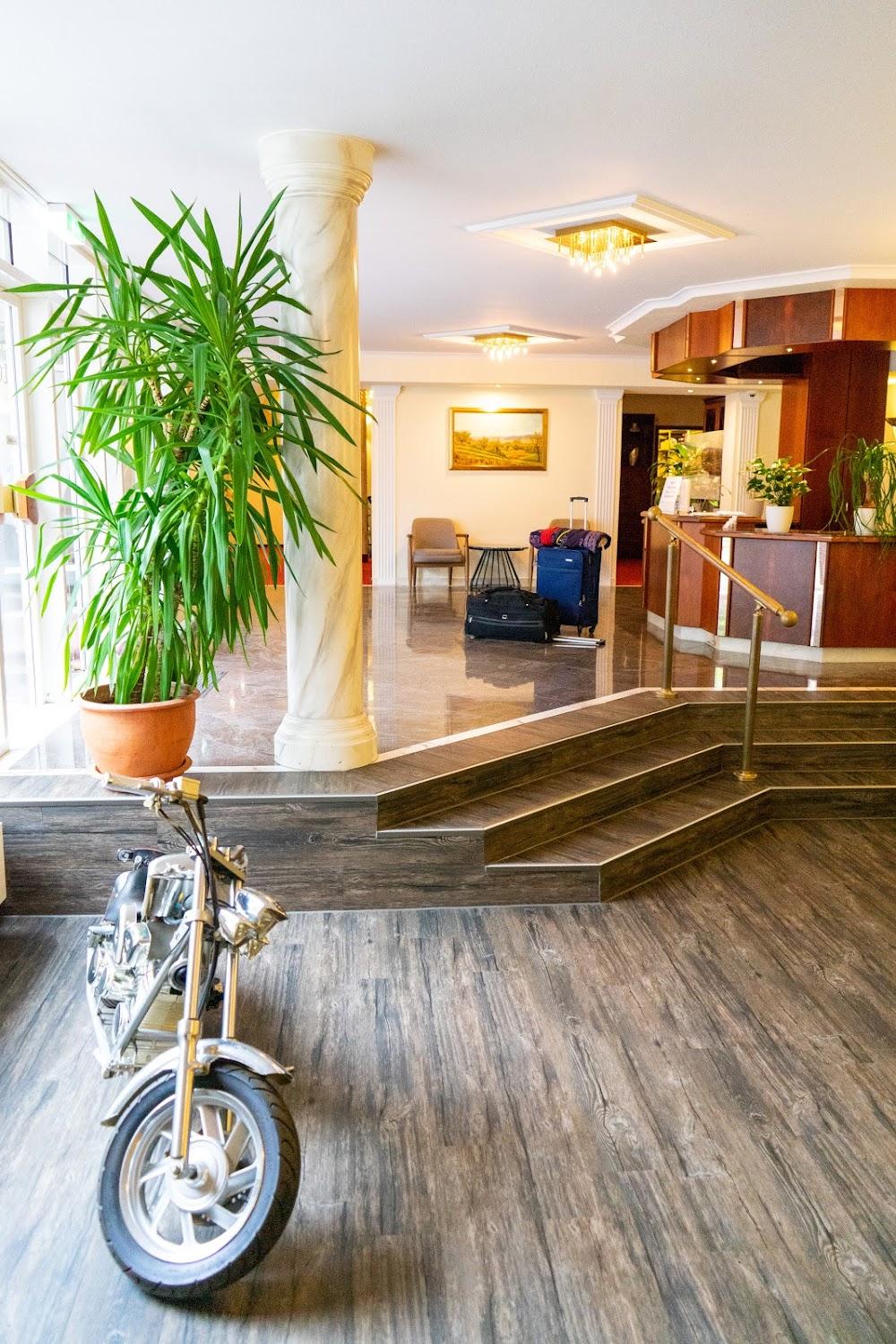 Cover Image for Hotel Lorösch