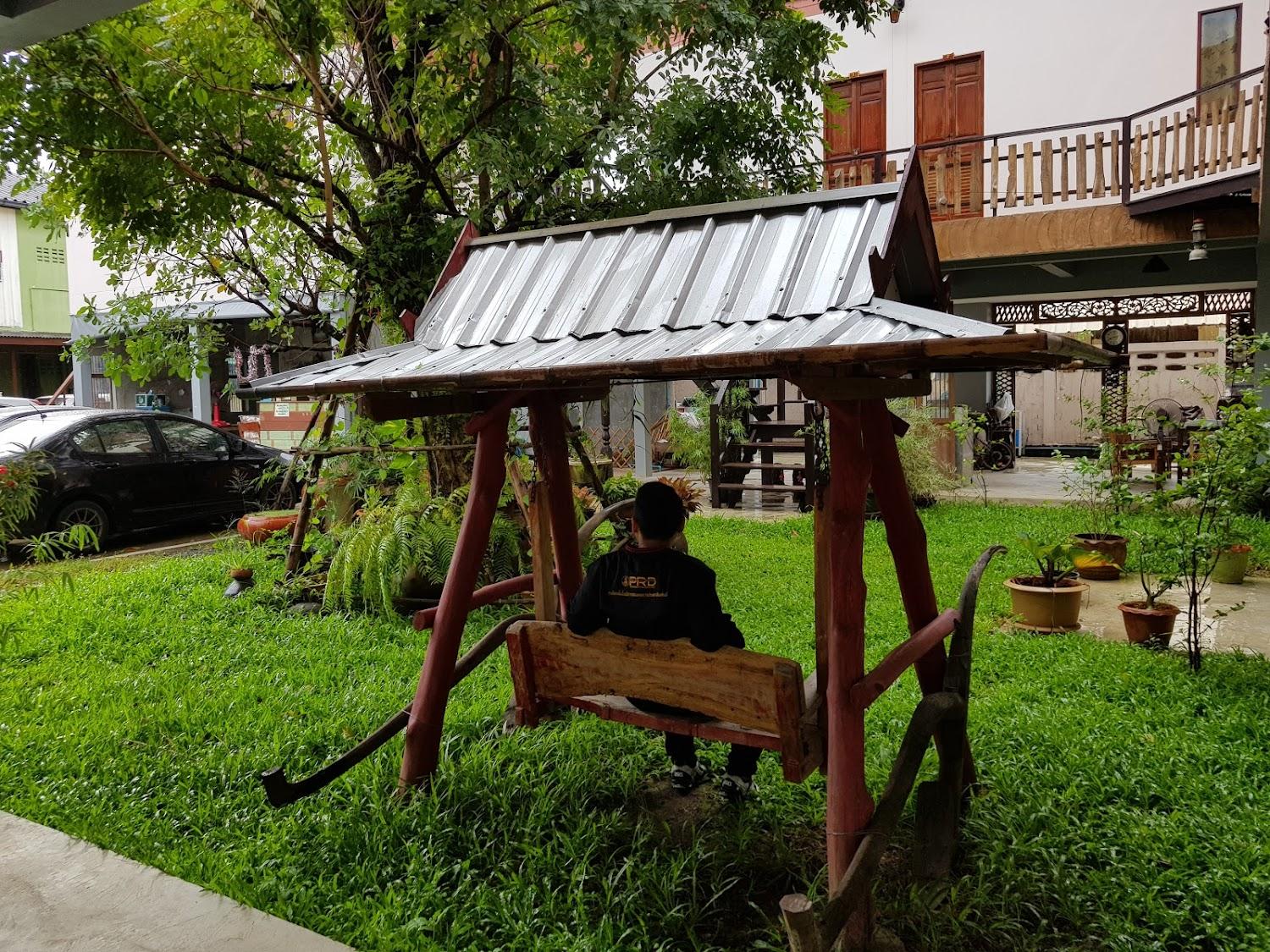 Cover Image for Ban Klong Srabua
