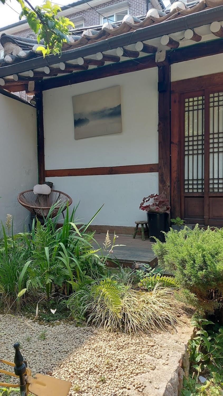 Cover Image for The Place Seoul