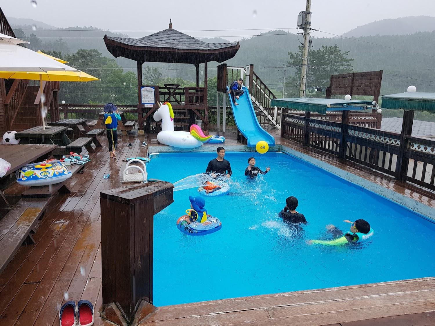 Cover Image for 우진그린펜션