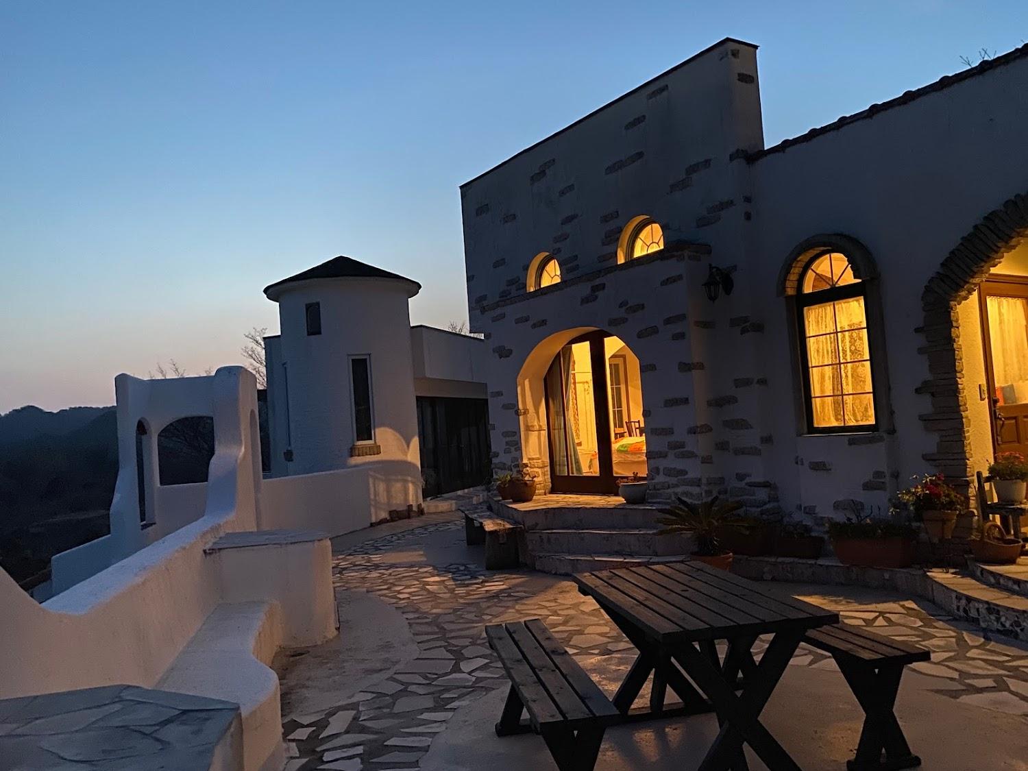 Cover Image for Shimoda Beach House