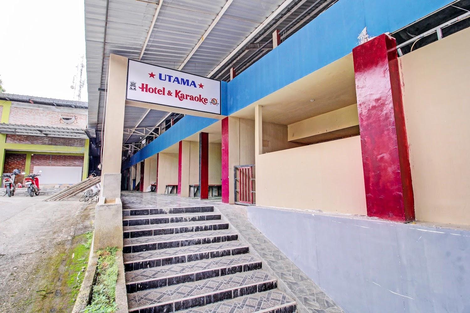 Cover Image for OYO 92032 Utama Hotel & Karaoke