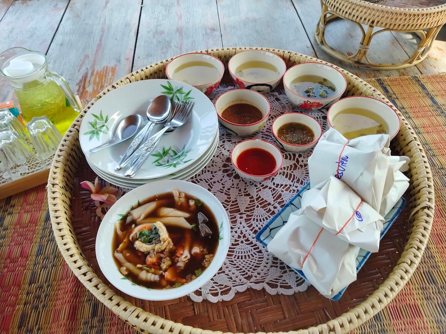 Cover Image for แพ บ้าน บ้าน Pae Baan Baan