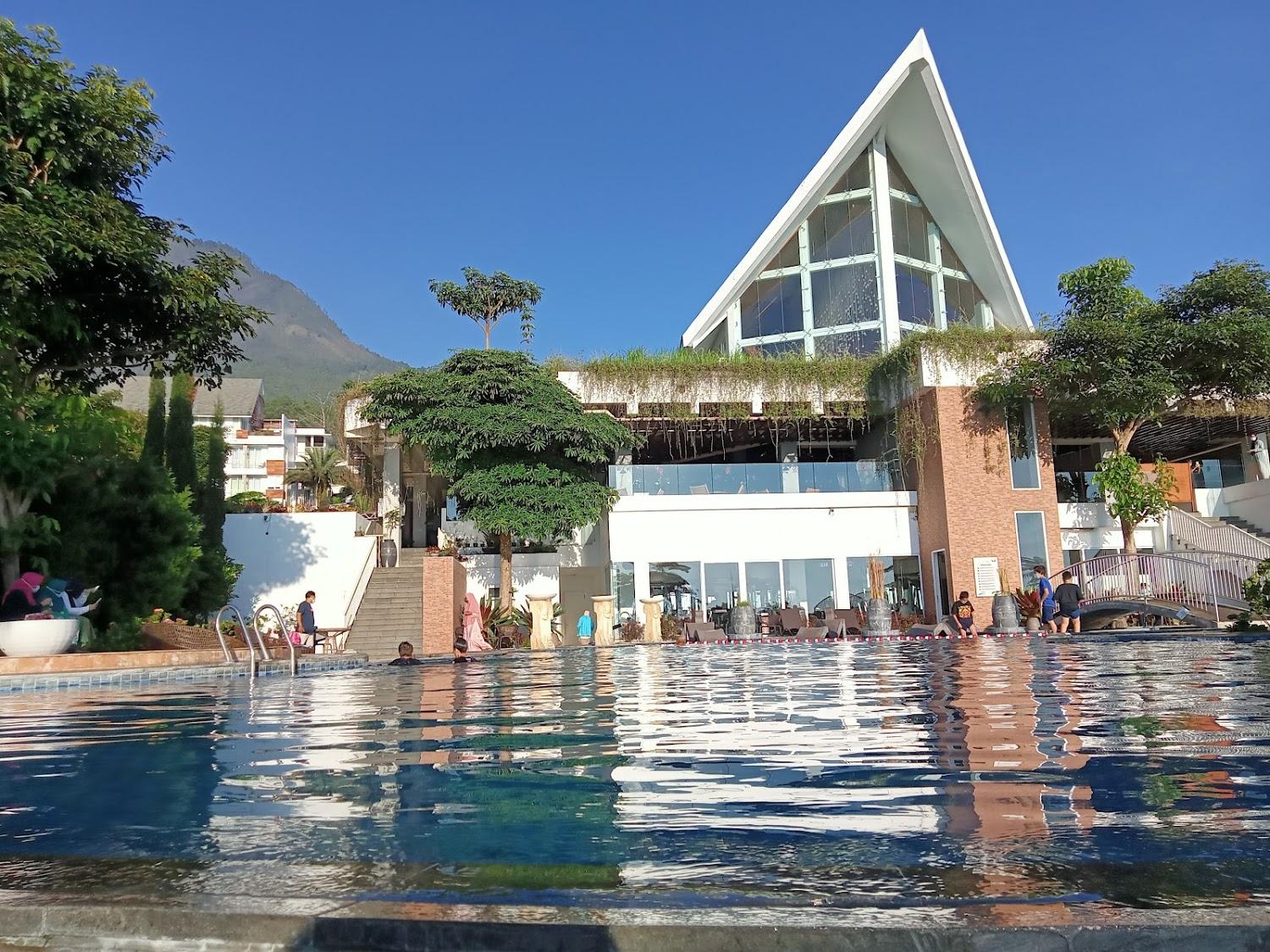 Cover Image for Amarta Hills Hotel and Resort