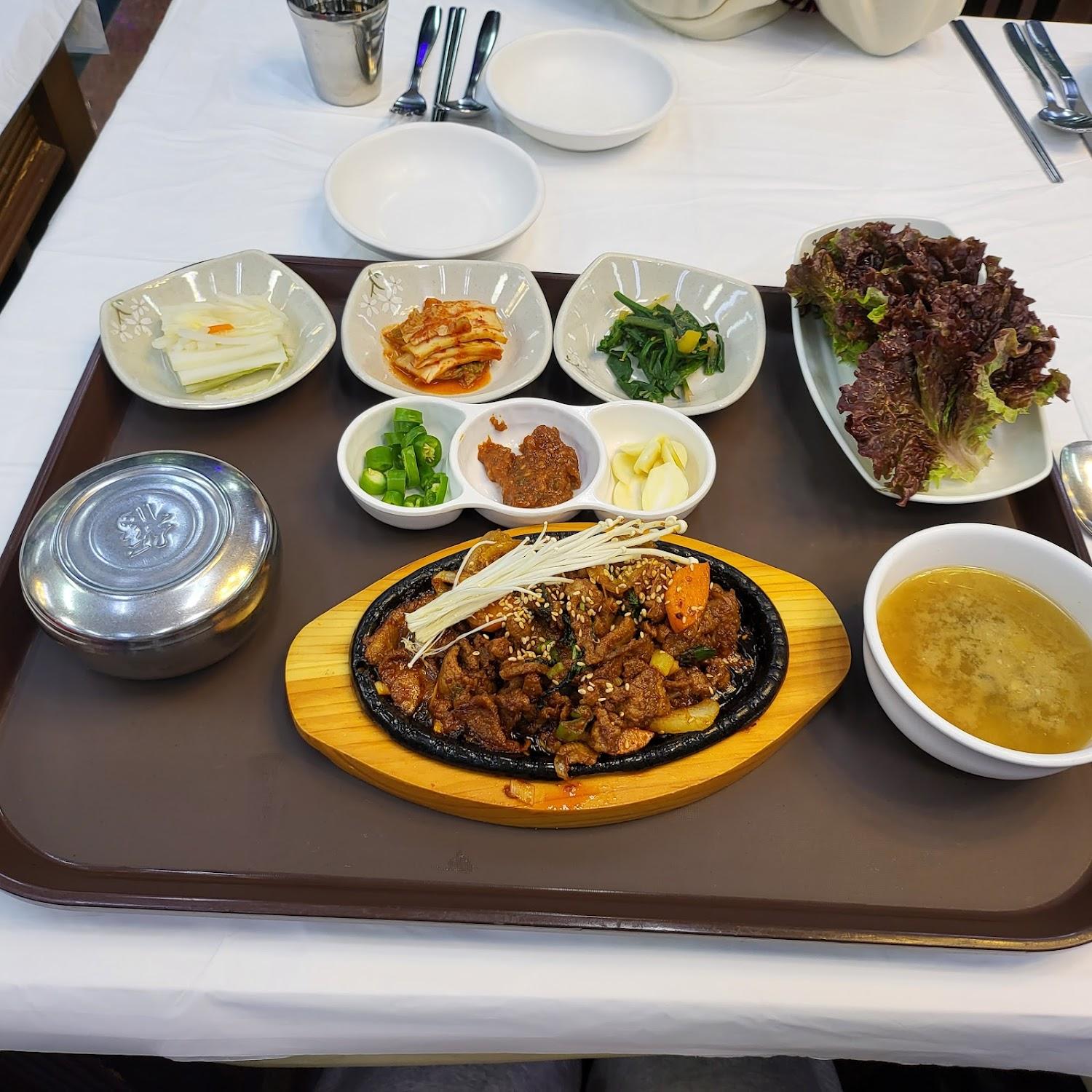 Cover Image for 용화호텔