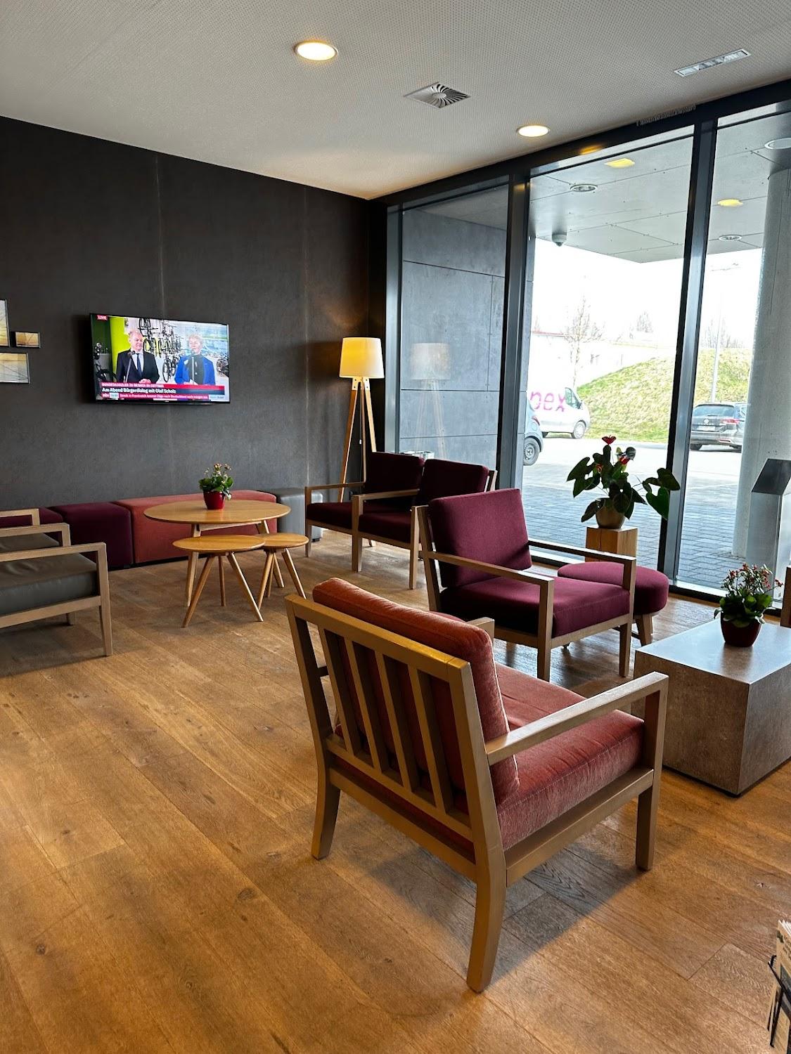 Cover Image for Holiday Inn Express Friedrichshafen, an IHG Hotel