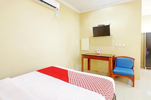 Cover Image for OYO 90878 Pakem Sari Hotel & Convetion