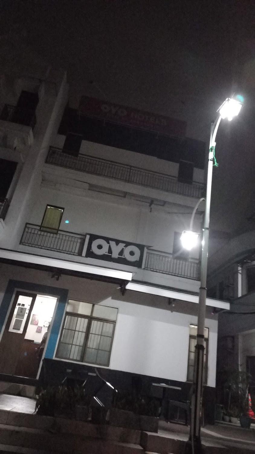 Cover Image for OYO 90422 Mall Of Indonesia