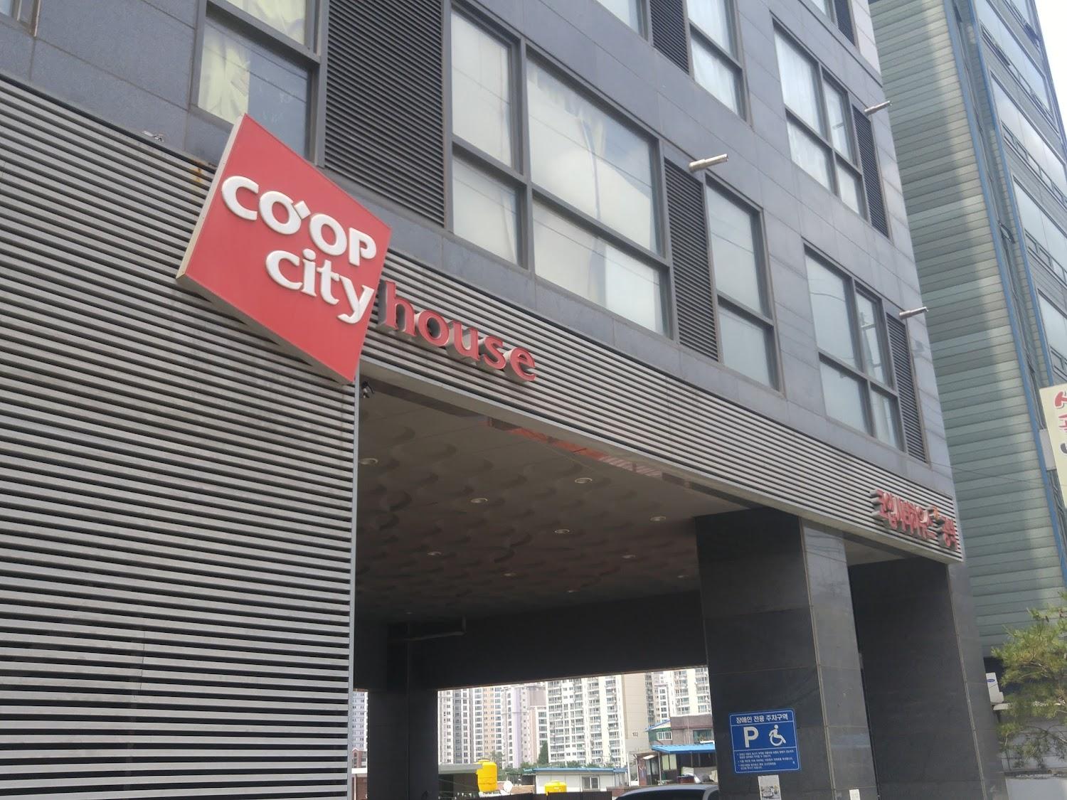 Cover Image for City House Gongdeok