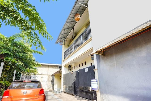 Cover Image for OYO Life 91893 Kost Jeje Syariah