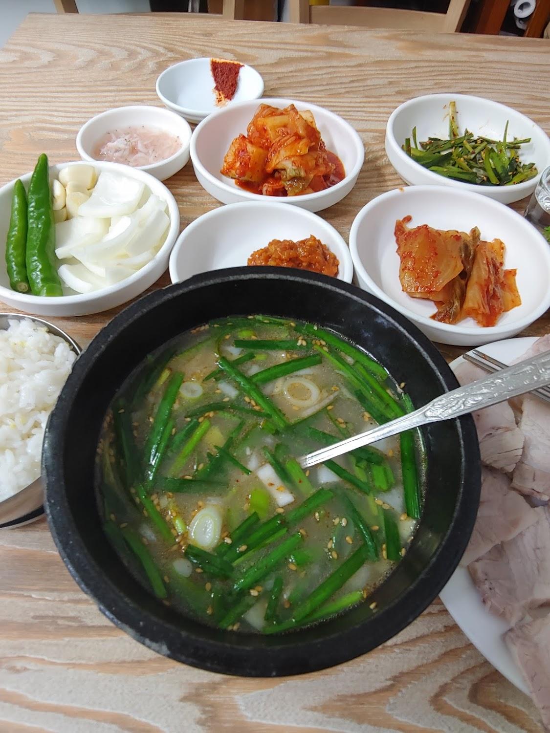 Cover Image for 몽베르모텔