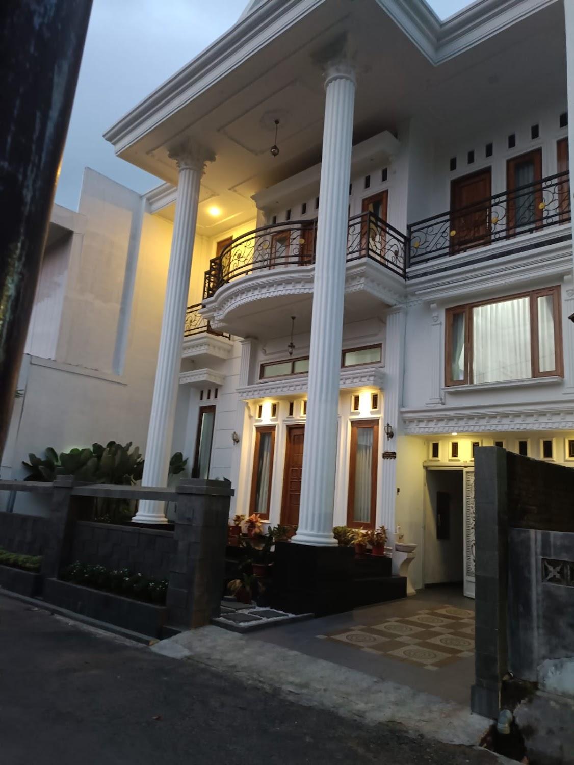 Cover Image for Homestay Omah Putih