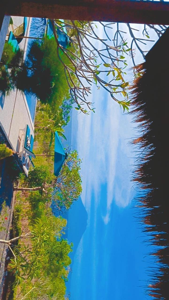 Cover Image for Tunjung Hill cottage