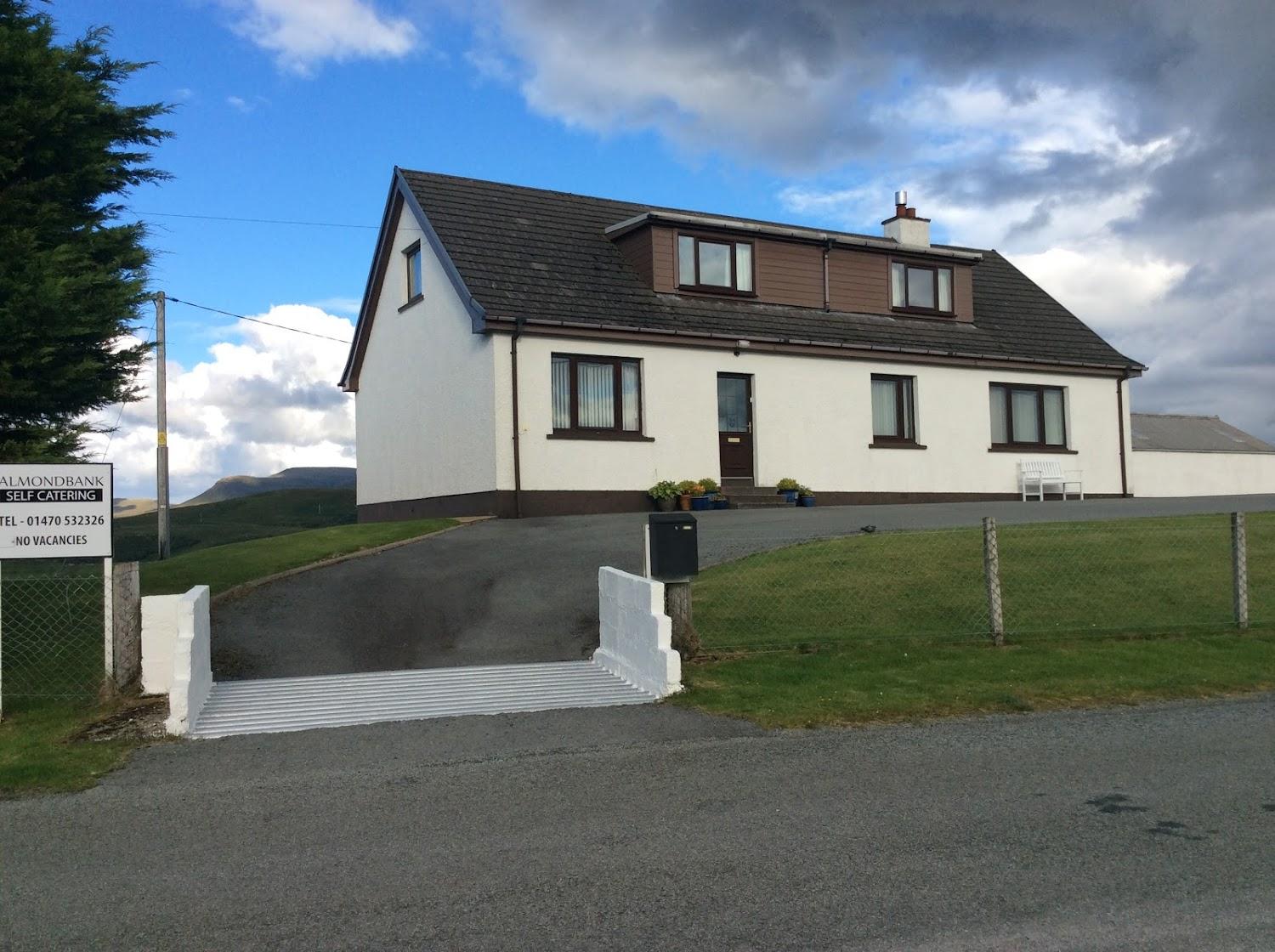 Cover Image for Almondbank Self Catering Apartment