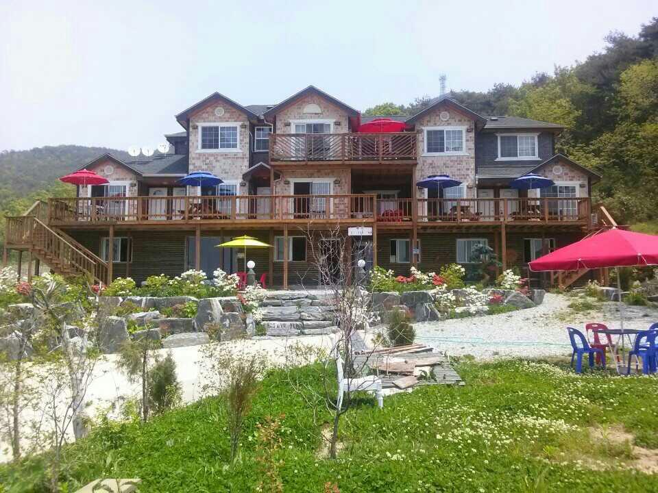 Cover Image for 옹진 365아일랜드펜션(덕적도 서포리) (Ongjin 365 Island Pension (Deokjeokdo Seopo-ri))