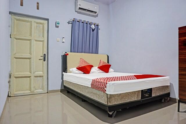Cover Image for OYO 91219 Adhyaksa Homestay Makassar