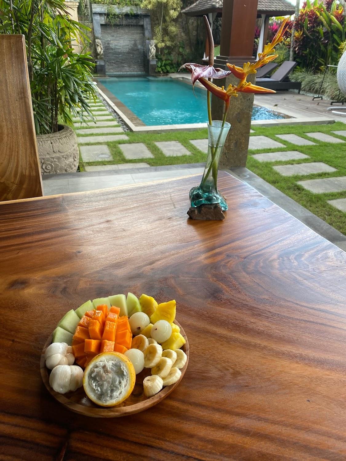 Cover Image for Ảnh At a glance