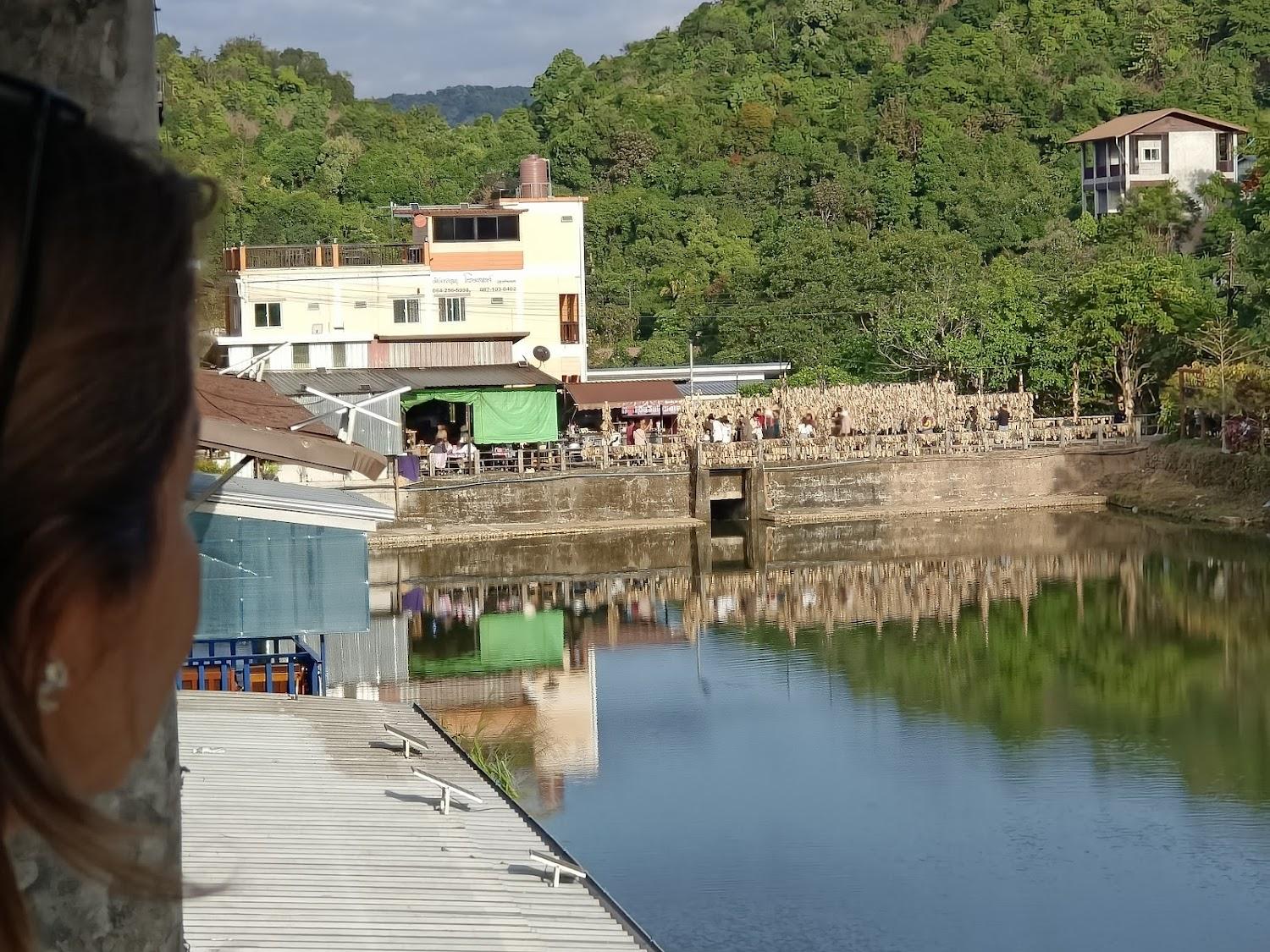 Cover Image for บ้านมหัตกีรติ