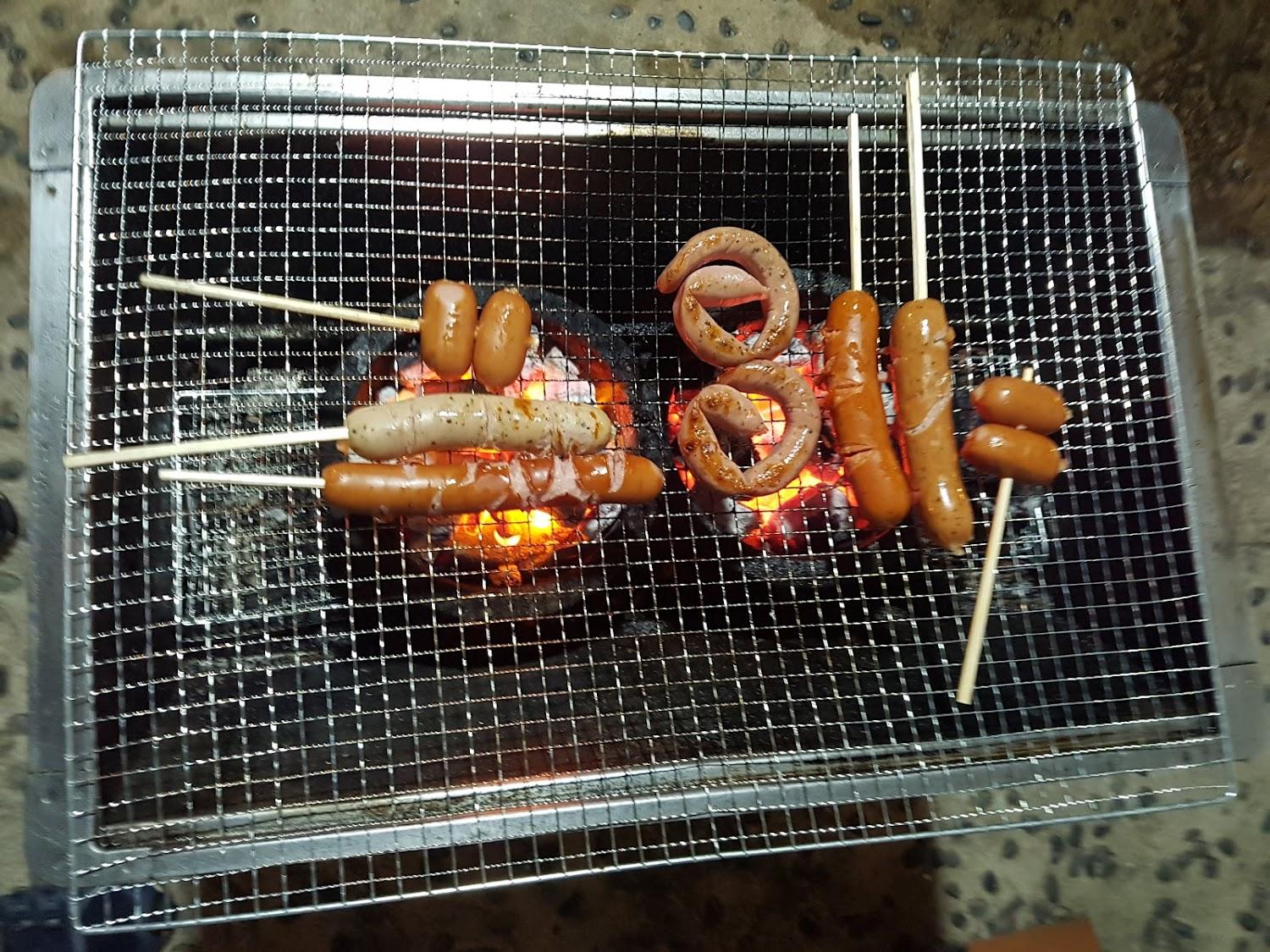 Cover Image for 솔밭사이로바다는보이고펜션