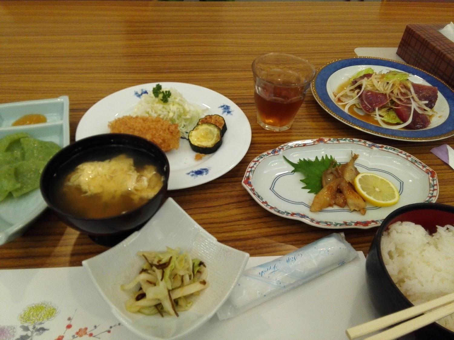 Cover Image for Yoshinoya