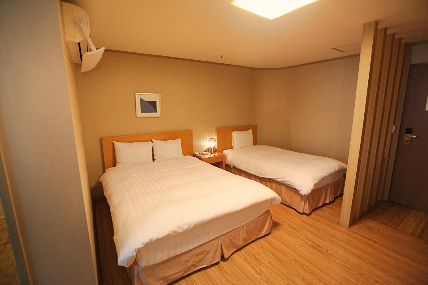 Cover Image for AT비지니스호텔