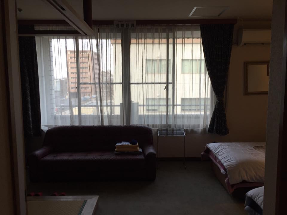 Cover Image for ホテル亀屋