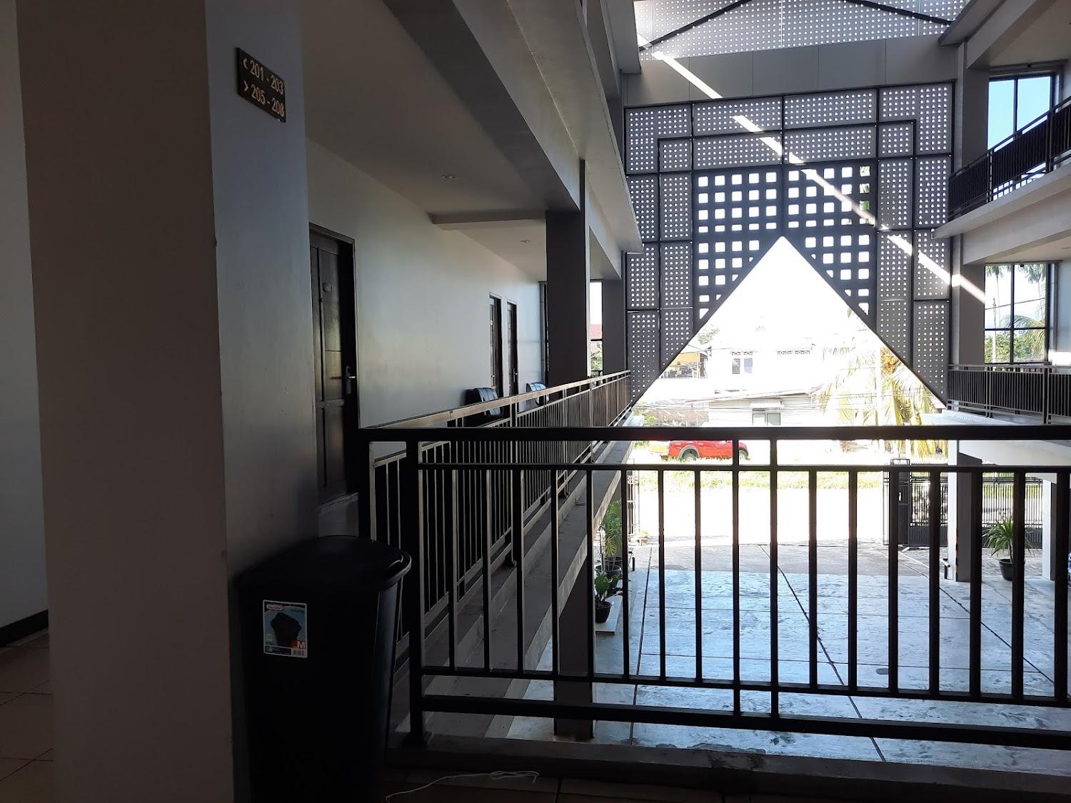 Cover Image for RedDoorz Syariah Plus near Tanjungpura University 2