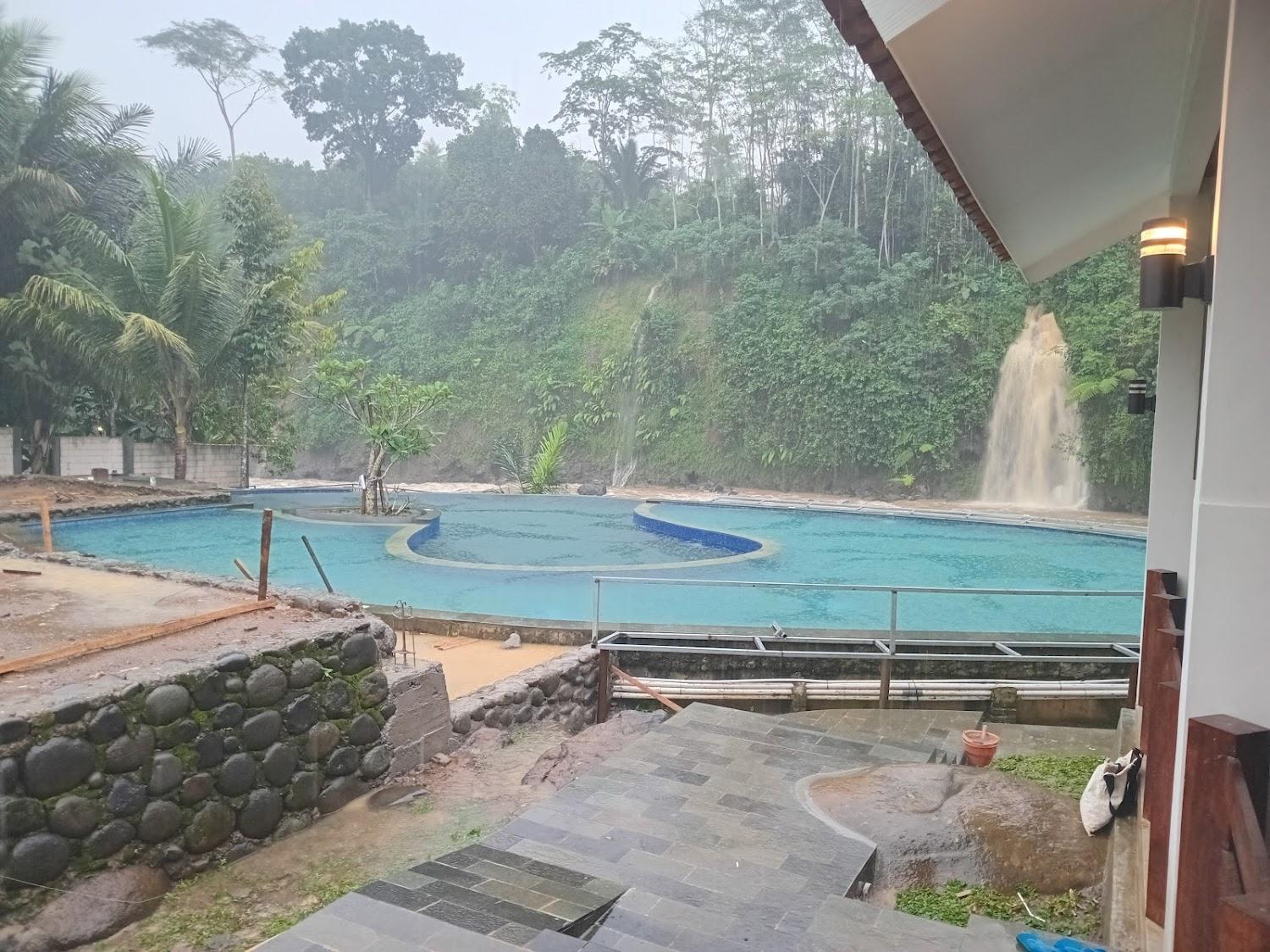 Cover Image for Oemah Tahu Banjarnegara Resto and Resort Mitra RedDoorz
