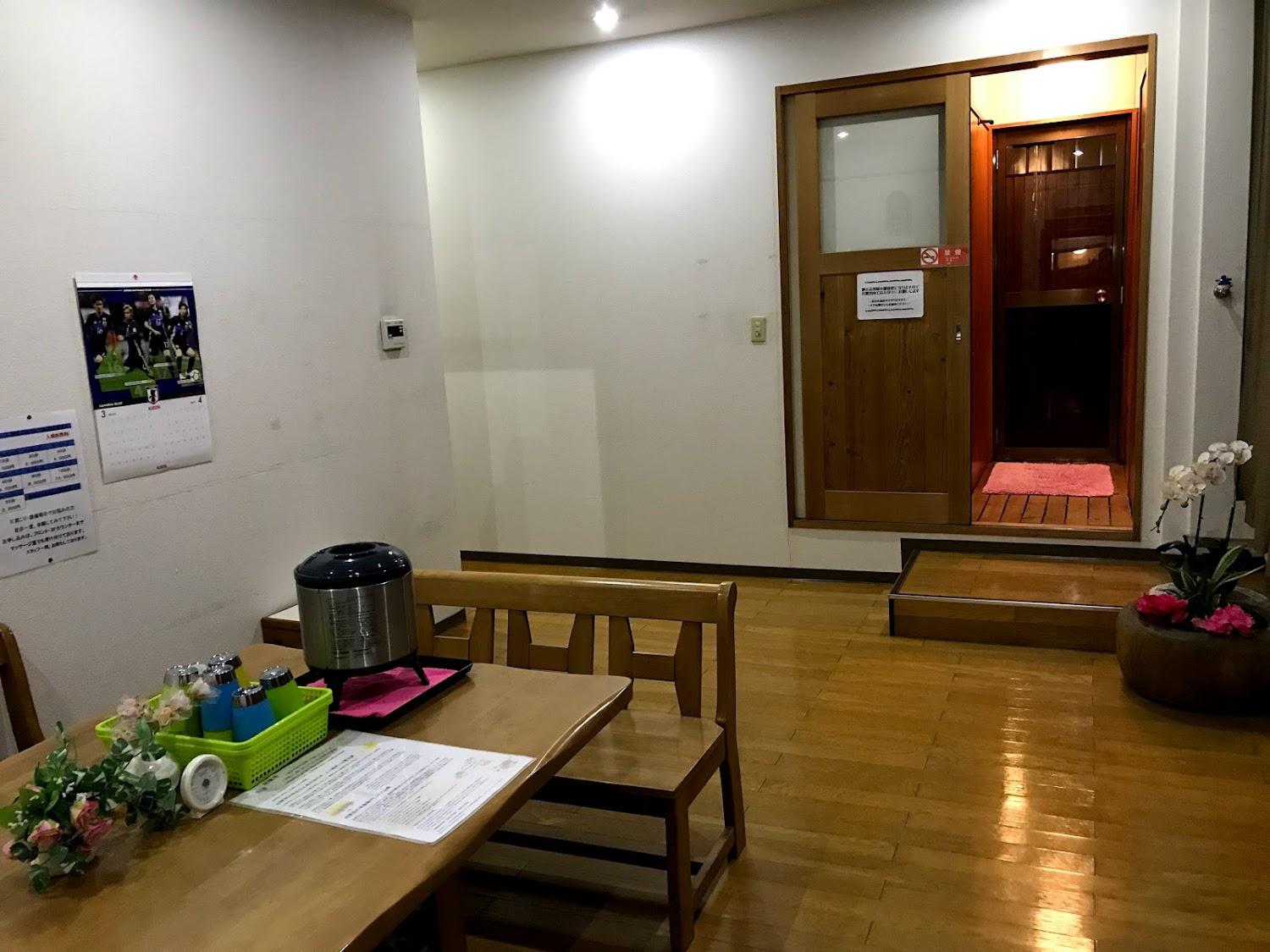 Cover Image for Capsule Hotel Panse