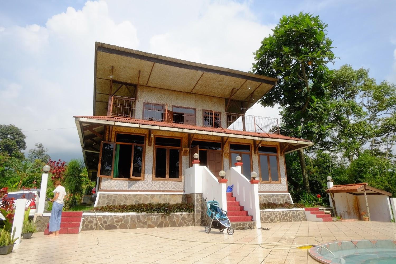 Cover Image for Salak Sunrise Homestead