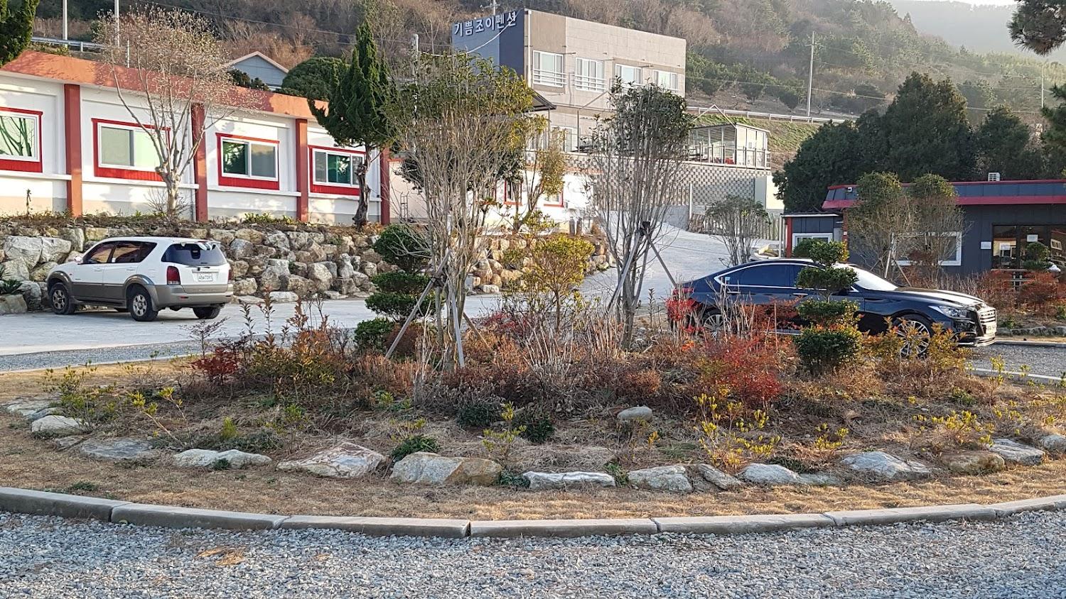 Cover Image for 여수 금오도 기쁨조이 펜션