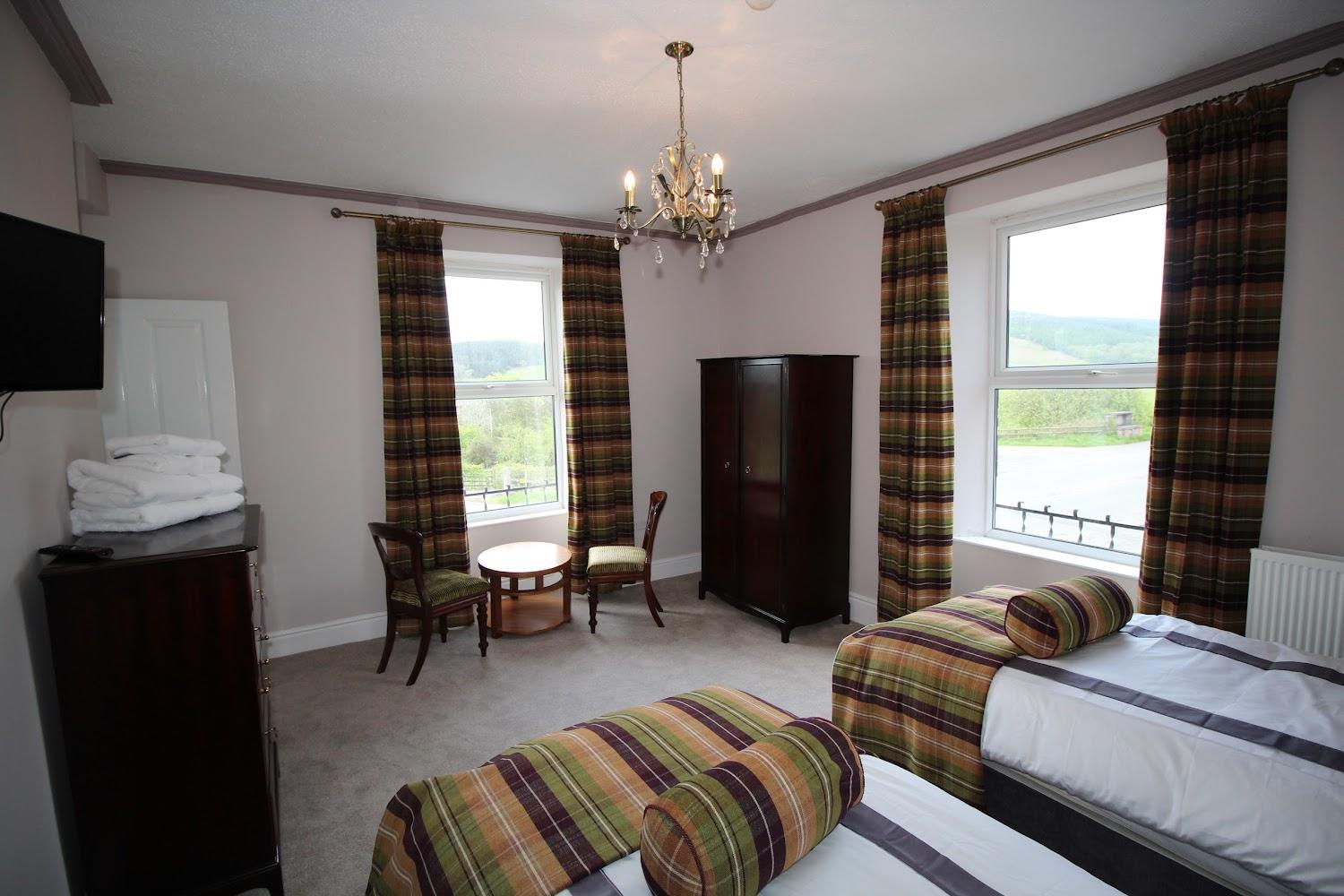 Cover Image for Parkside Hotel