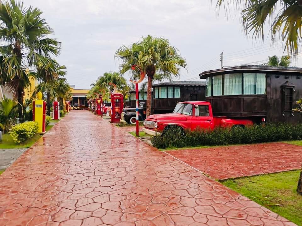 Cover Image for Apinya Resort