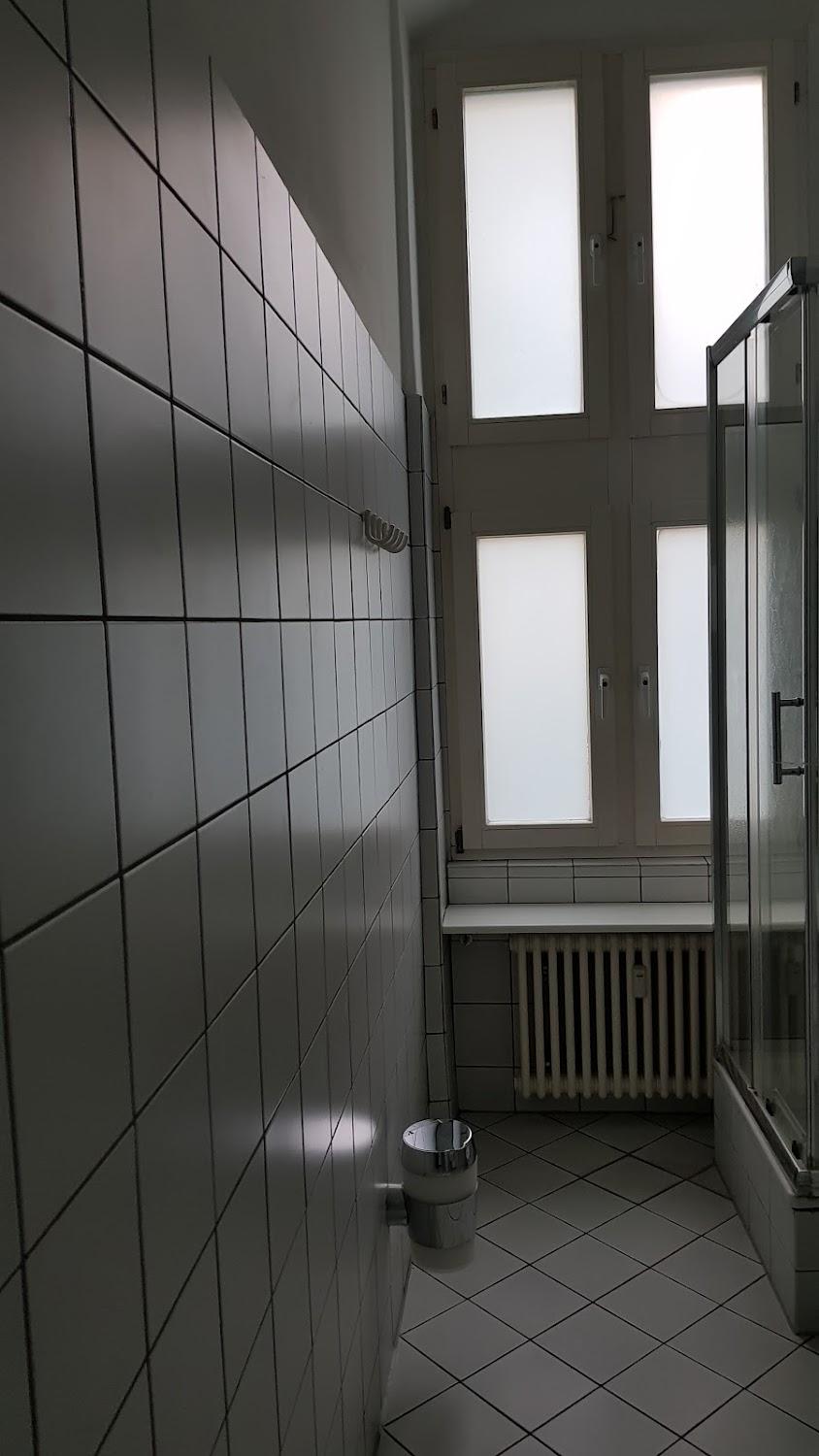 Cover Image for Hotel At Home Berlin