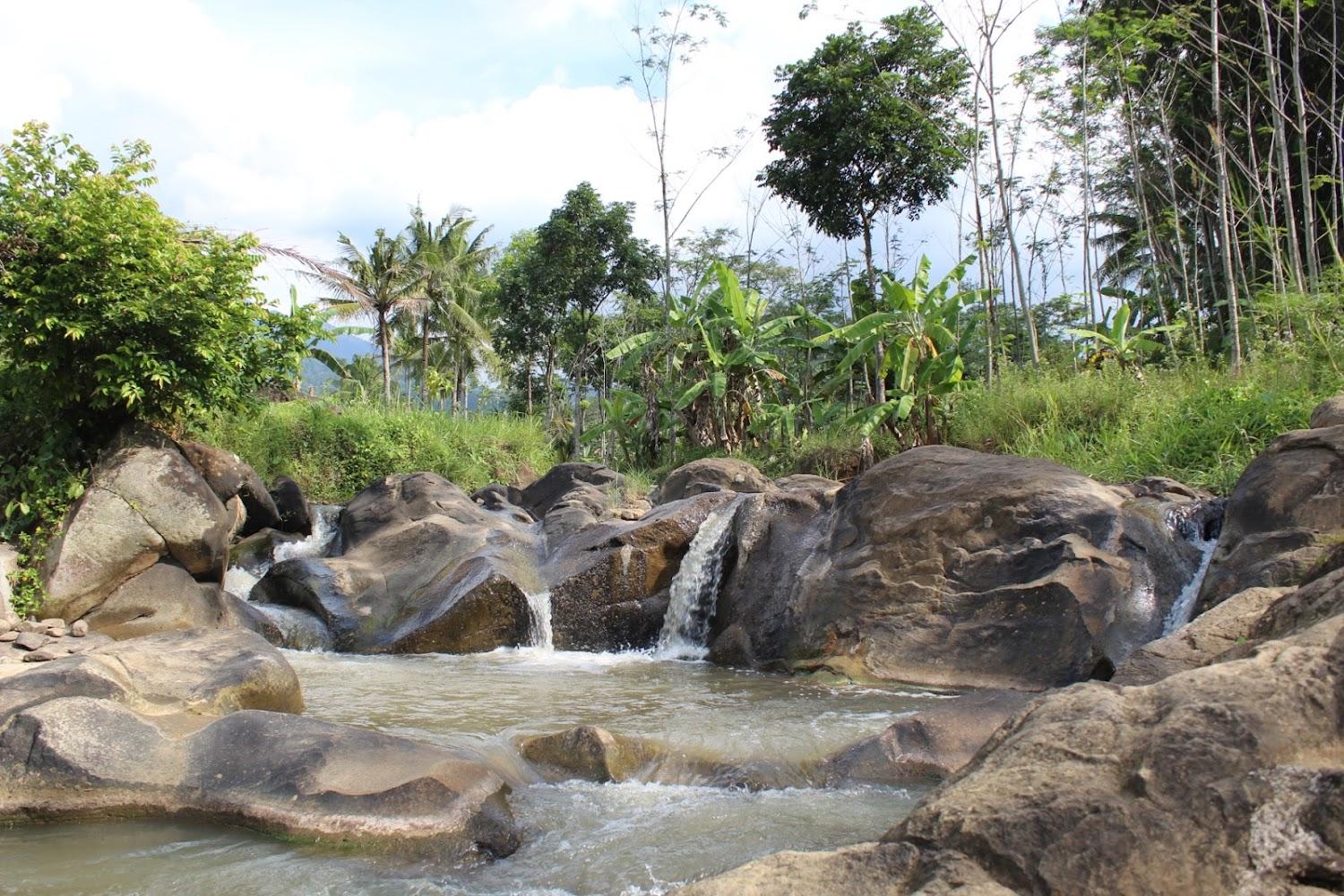 Cover Image for Santosa Stable & Resort