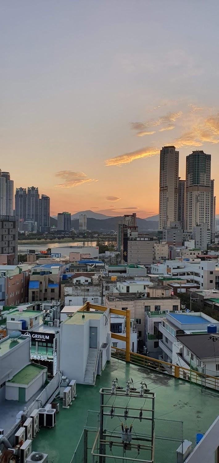 Cover Image for Ảnh At a glance
