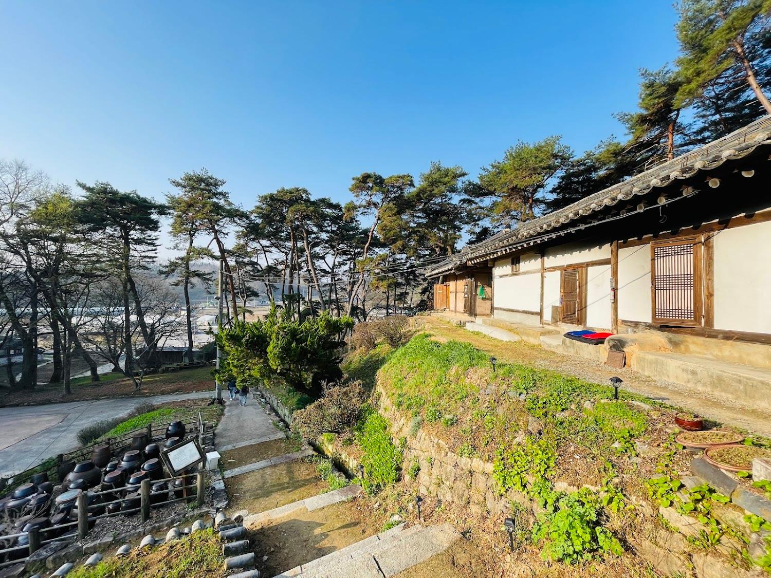 Cover Image for Andong Gotaek Lee Sang-ru