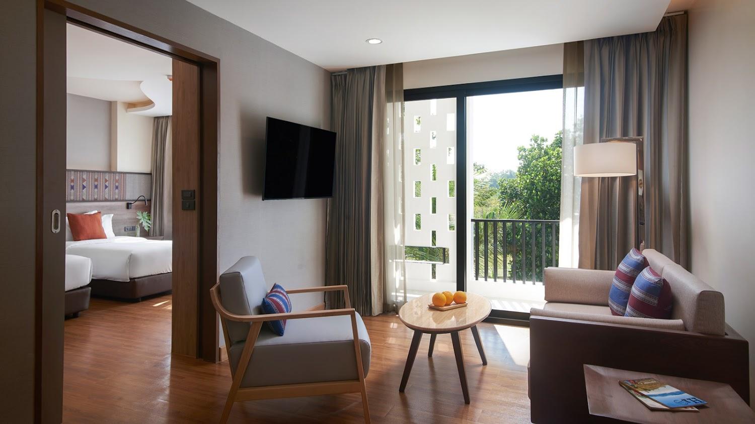 Cover Image for Emmaline Hotel Nan