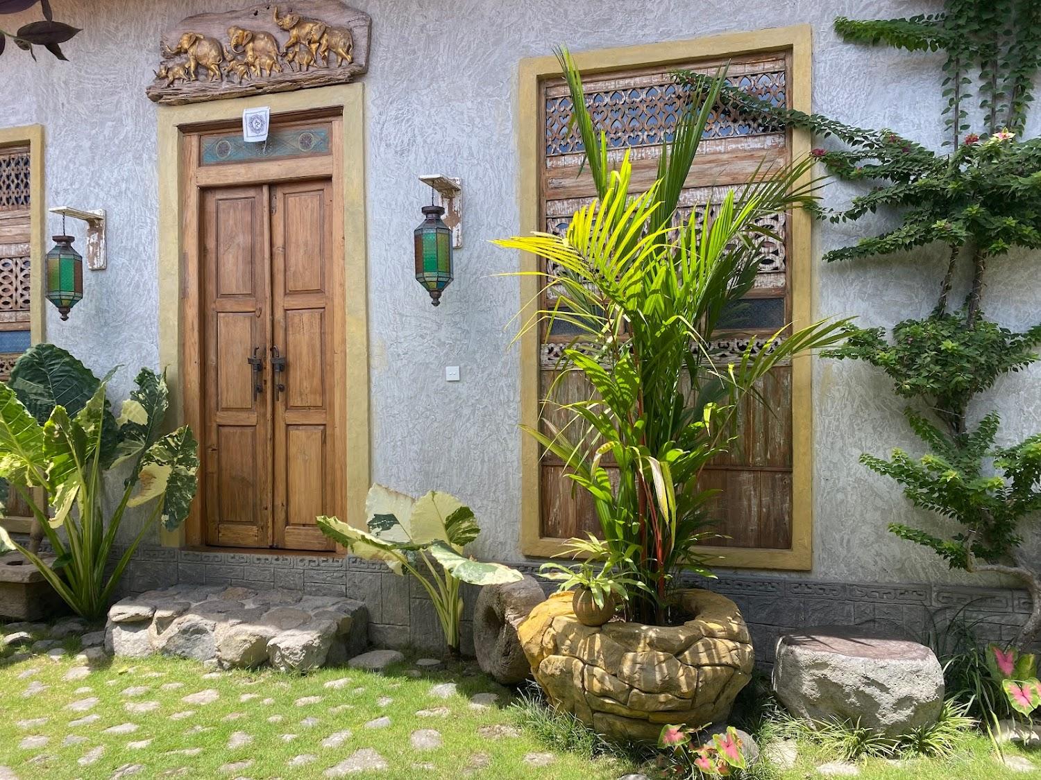 Cover Image for Vin vin house