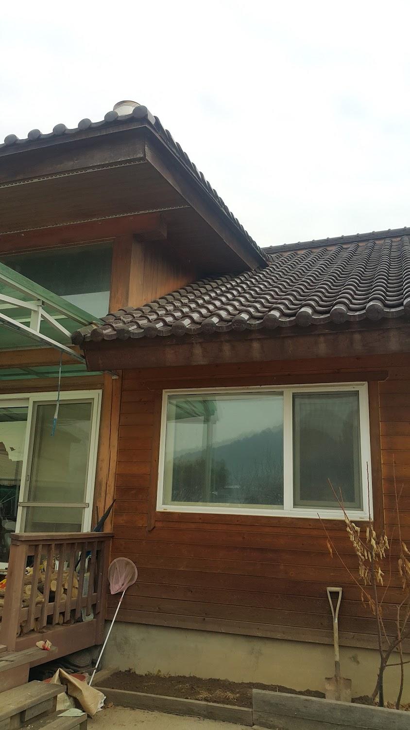Cover Image for Hwajeong Hanok Bed and Breakfast