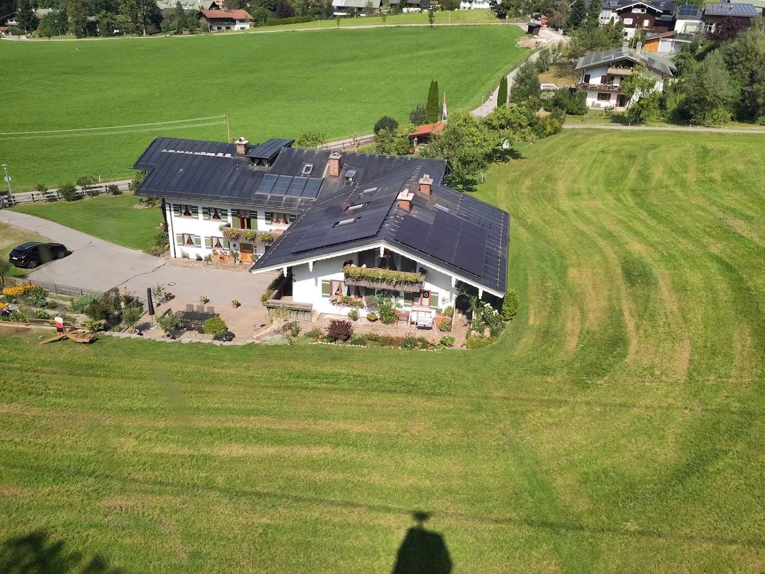 Cover Image for Pension Neuhausen