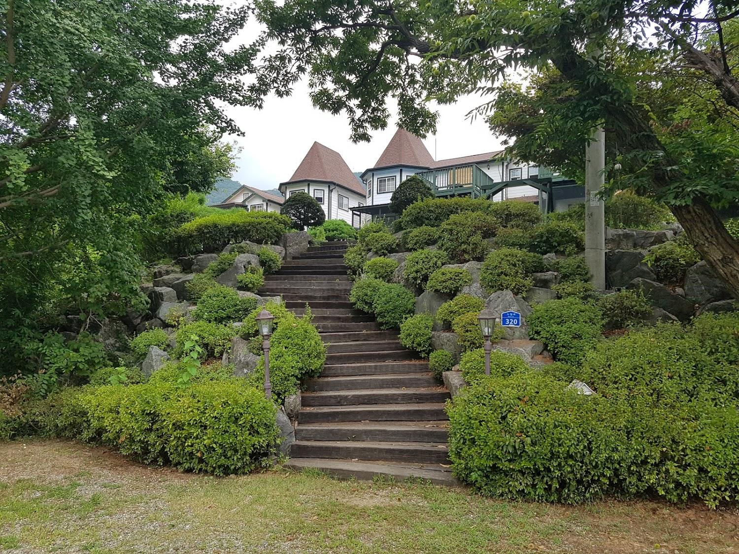 Cover Image for 아름다운펜션수