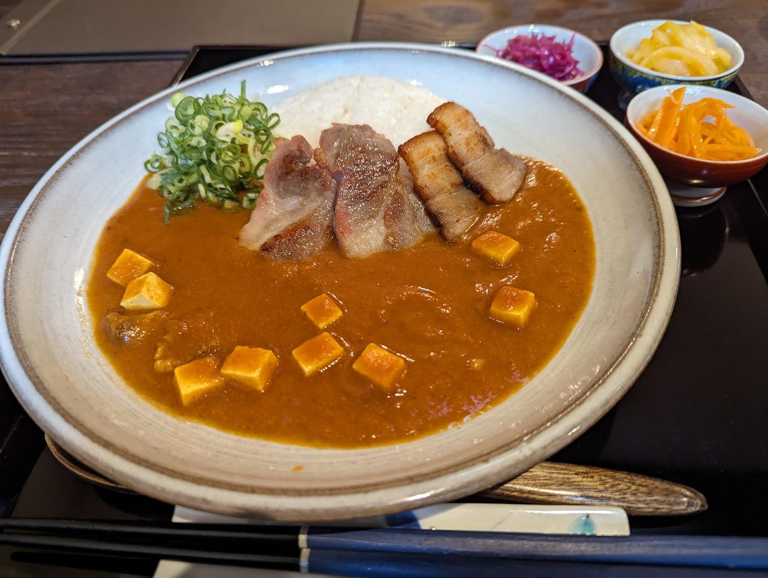 Cover Image for 町家ホテル＆蔵カフェ「町の踊場」