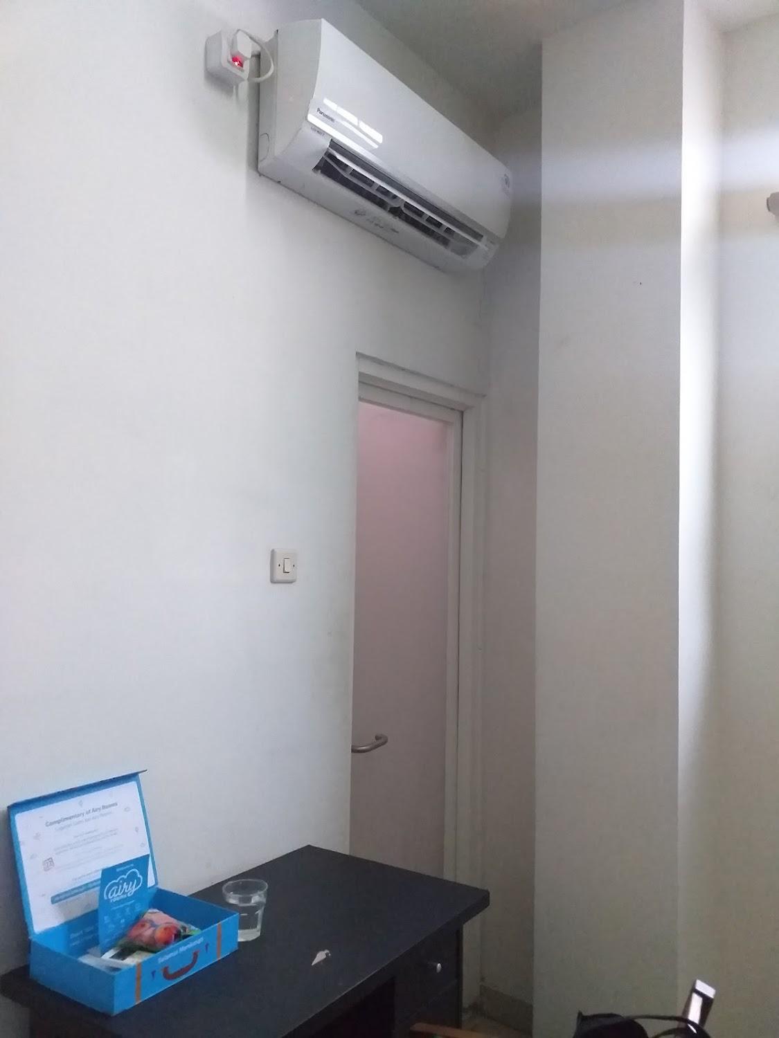 Cover Image for Airy Jebres Kolonel Sutarto 100 Solo