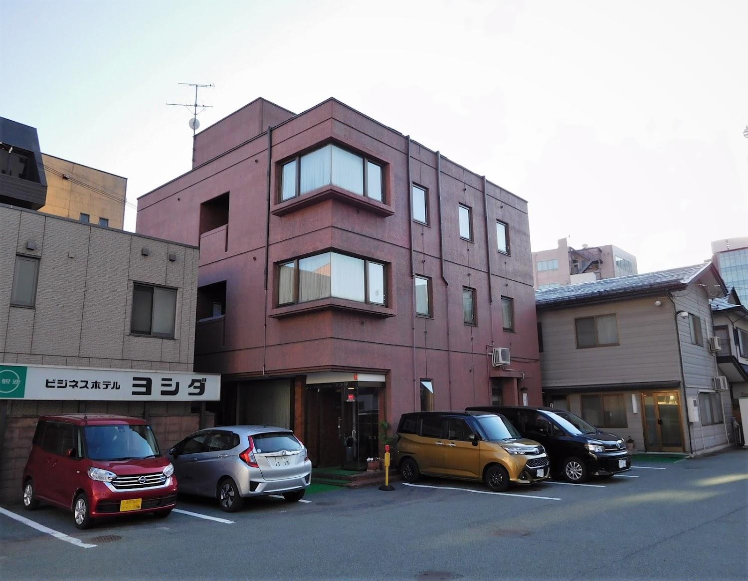 Cover Image for Business Hotel Yoshida