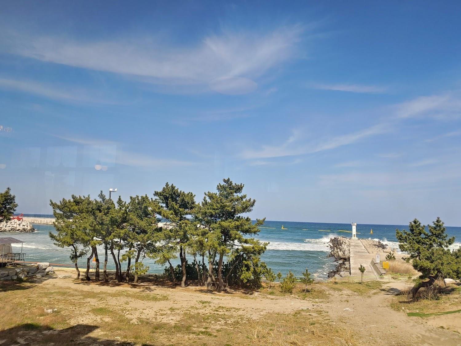 Cover Image for Gangneung Gyeongpo Caravan Park
