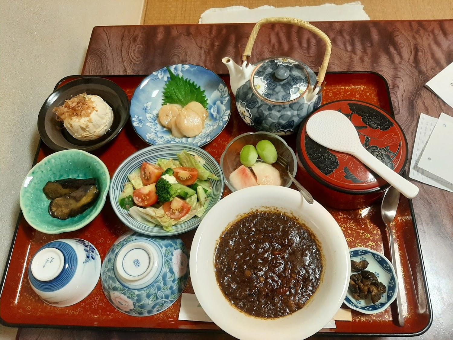 Cover Image for 亀屋旅館