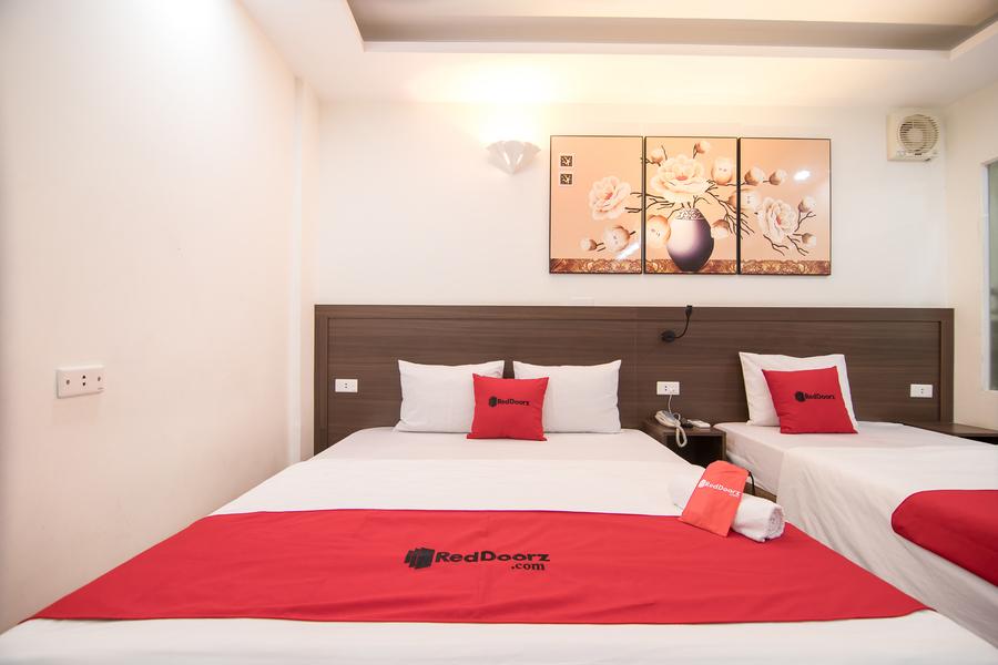 Cover Image for RedDoorz near Le Van Luong Street