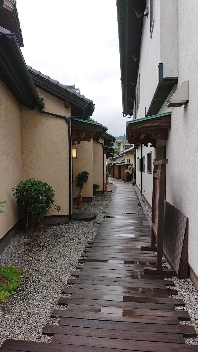 Cover Image for ホテル 四季見